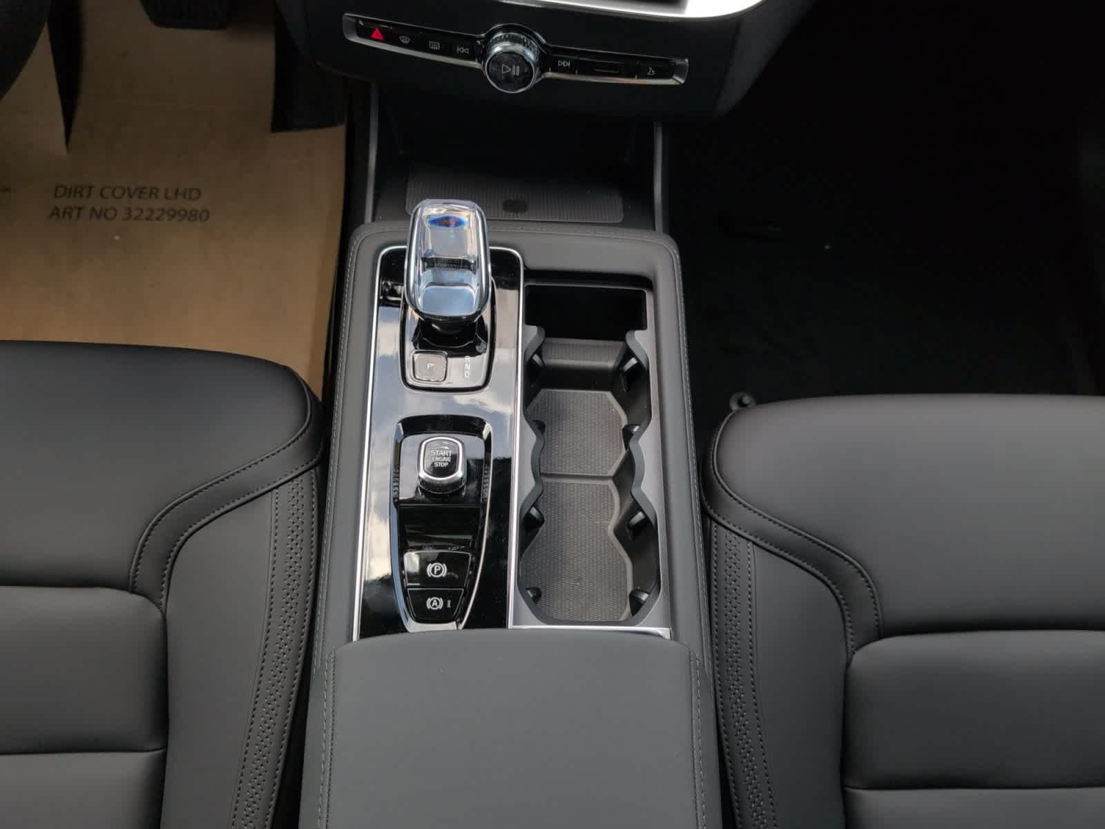 new 2025 Volvo XC90 car, priced at $59,745