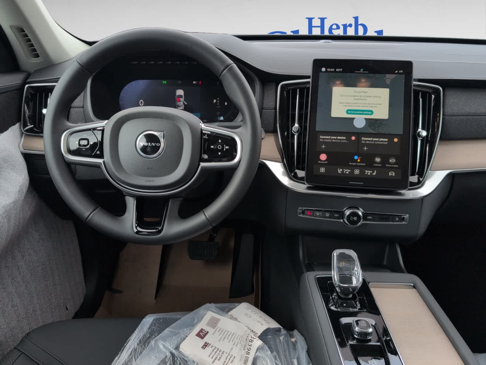 new 2025 Volvo XC90 car, priced at $65,895