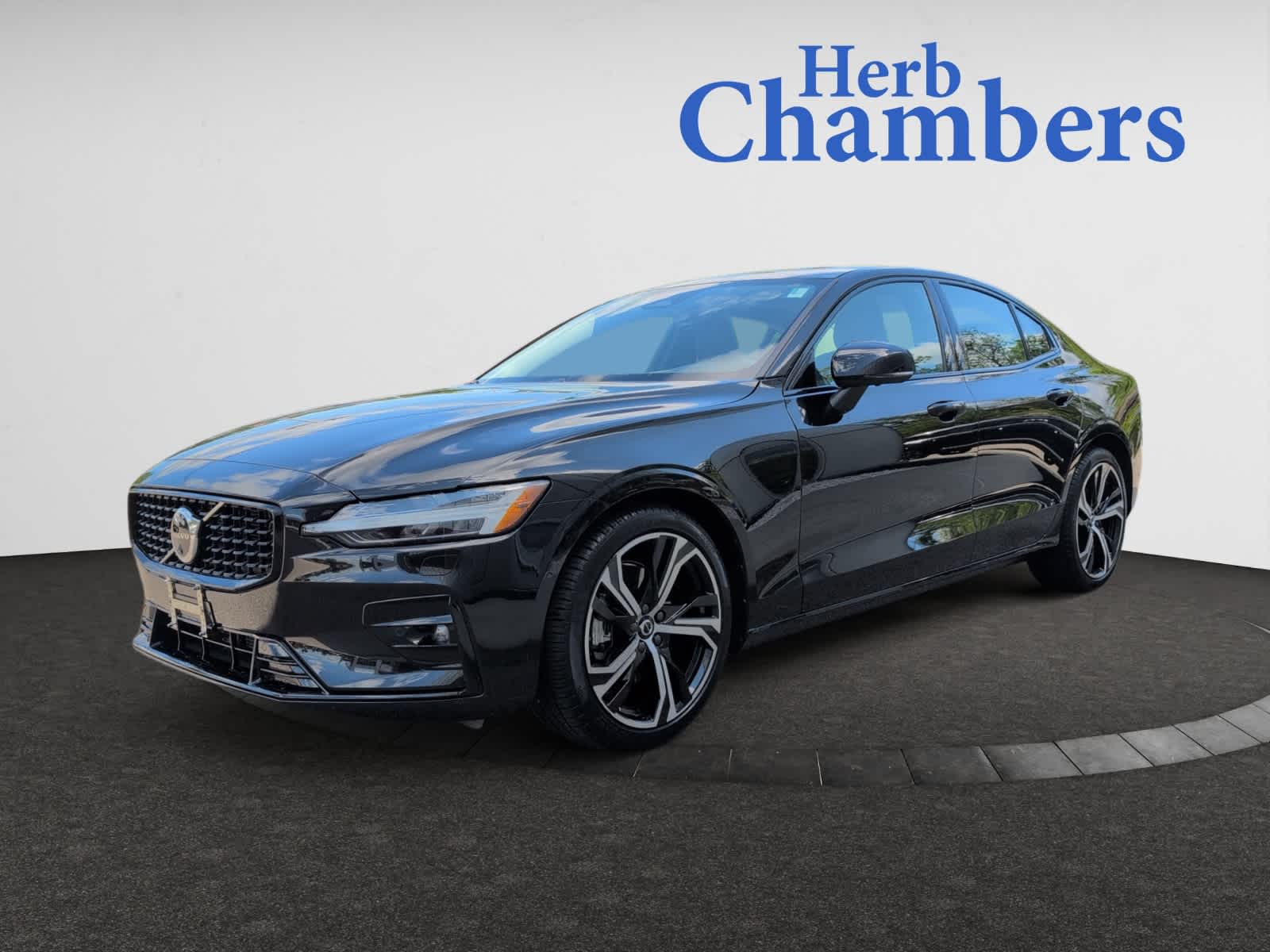 new 2024 Volvo S60 car, priced at $49,575