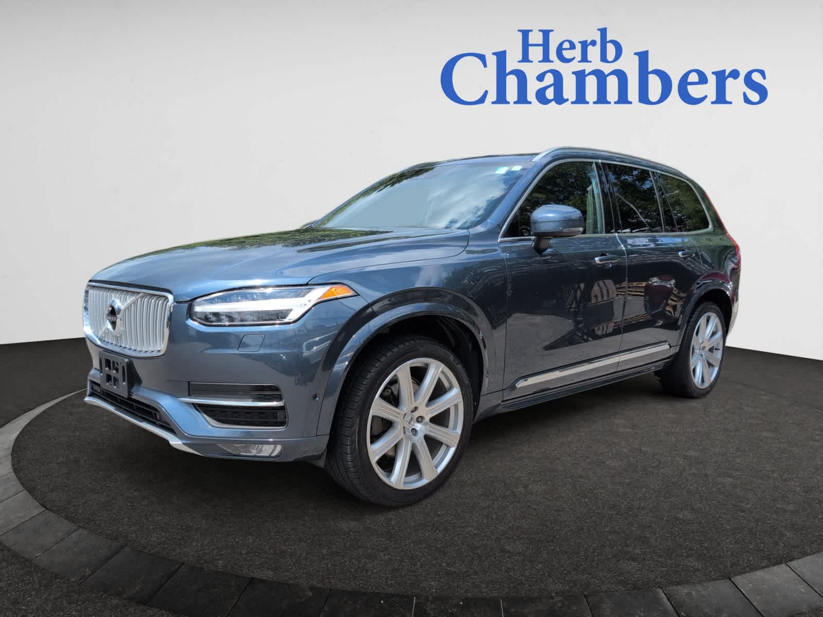 used 2018 Volvo XC90 car, priced at $23,998