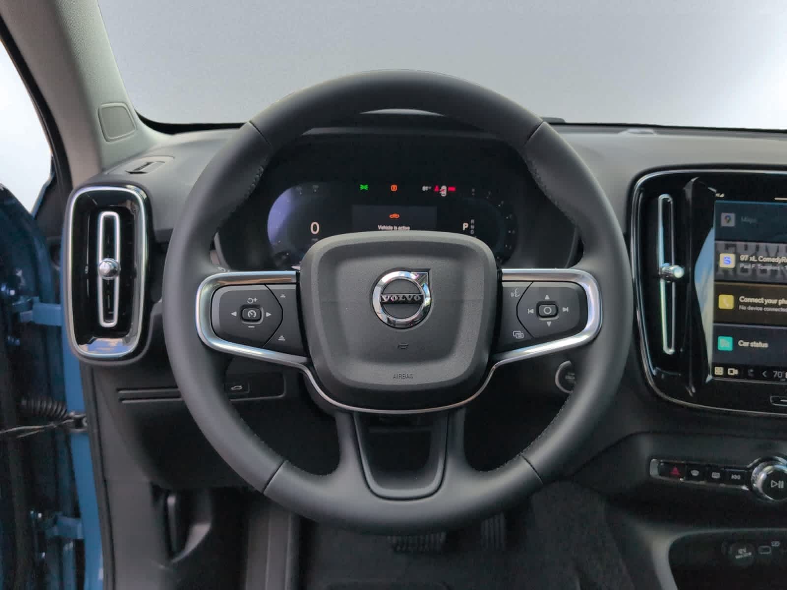 new 2025 Volvo XC40 car, priced at $43,595