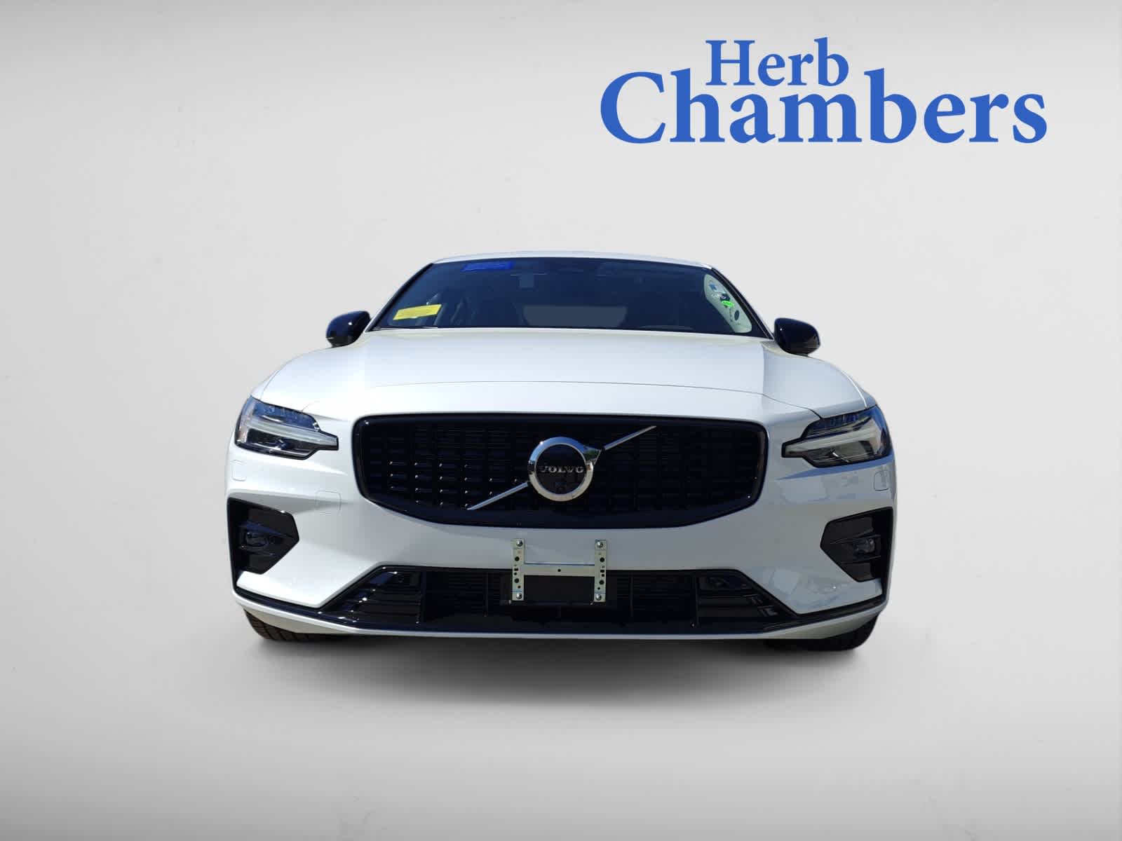 new 2024 Volvo S60 car, priced at $51,925