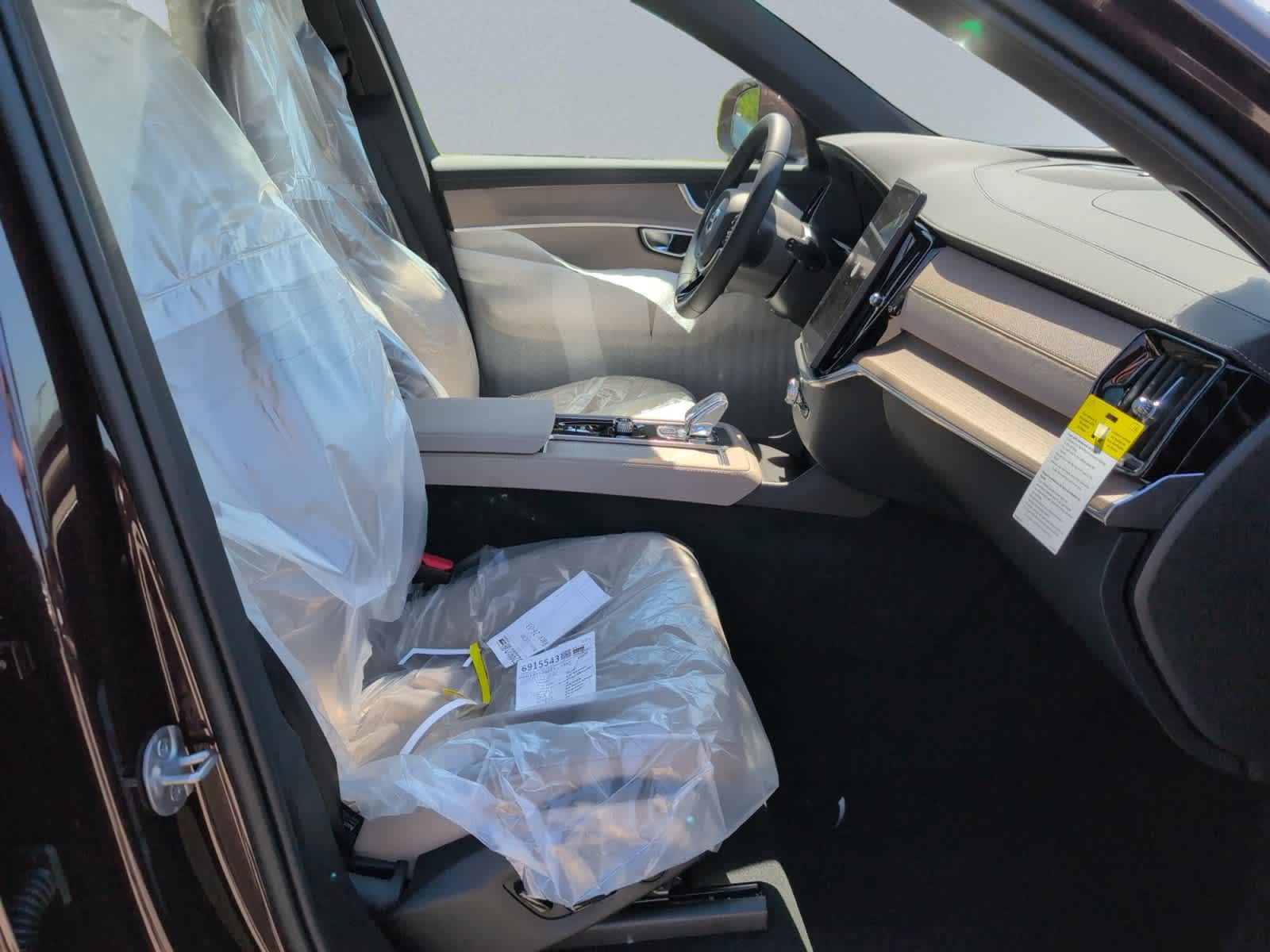 new 2025 Volvo XC90 car, priced at $60,545
