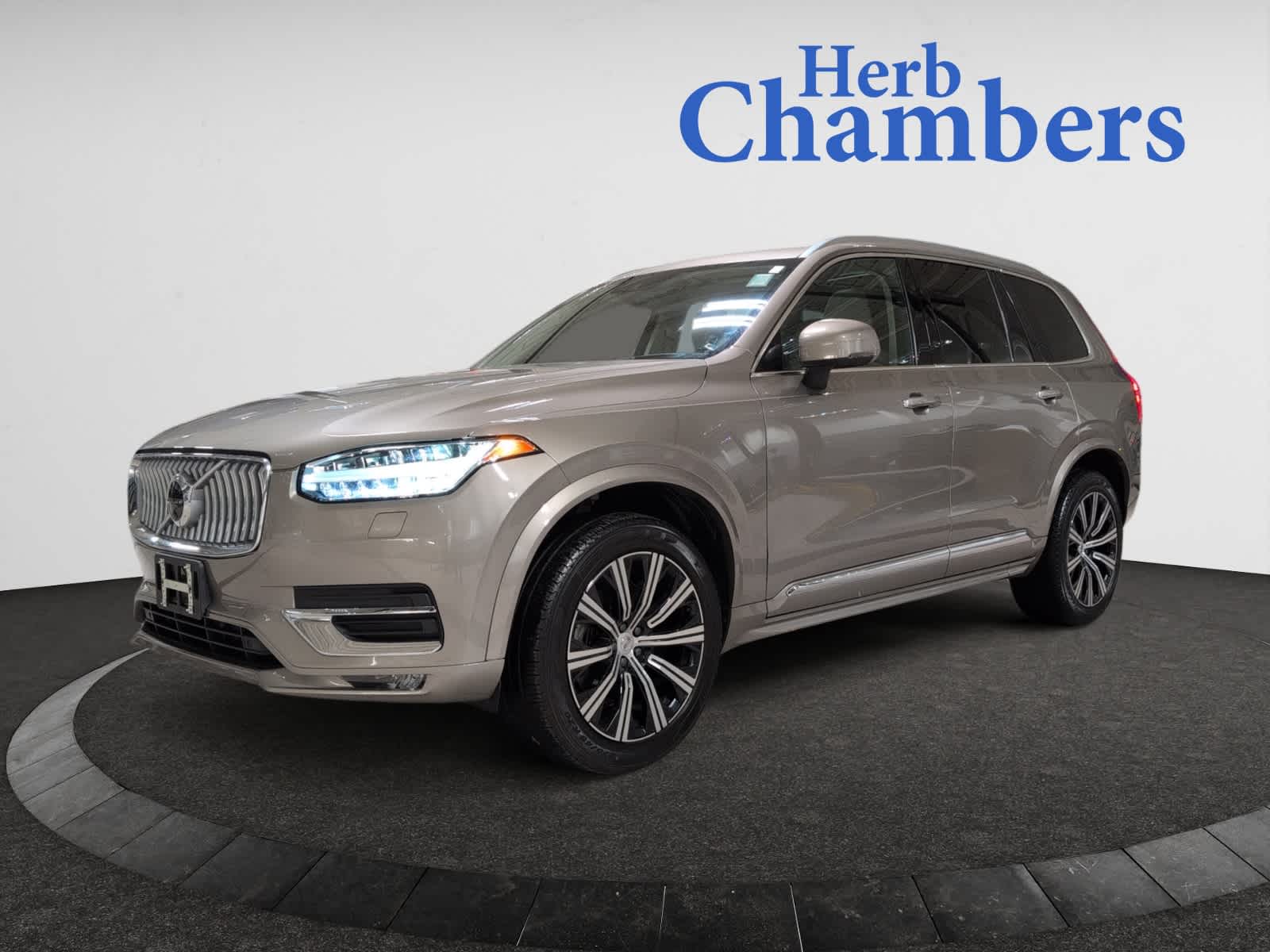 used 2022 Volvo XC90 car, priced at $42,998