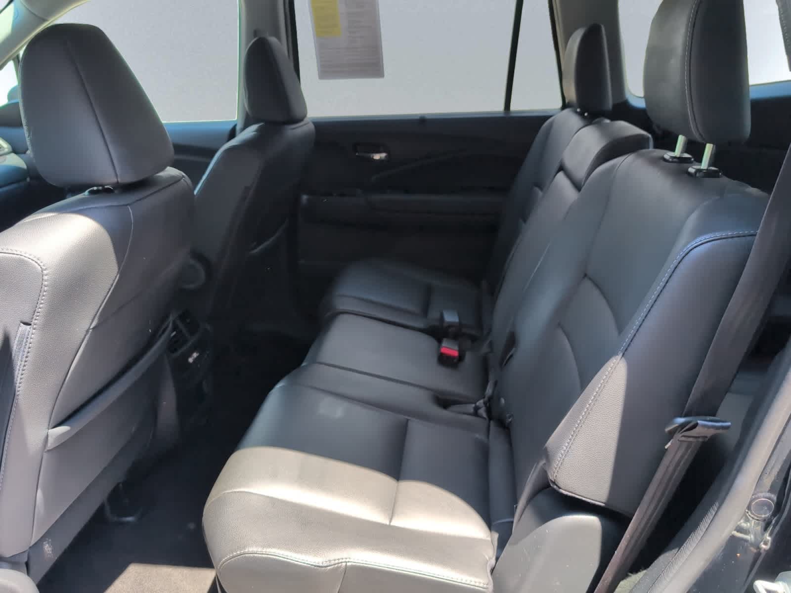 used 2022 Honda Pilot car, priced at $34,998