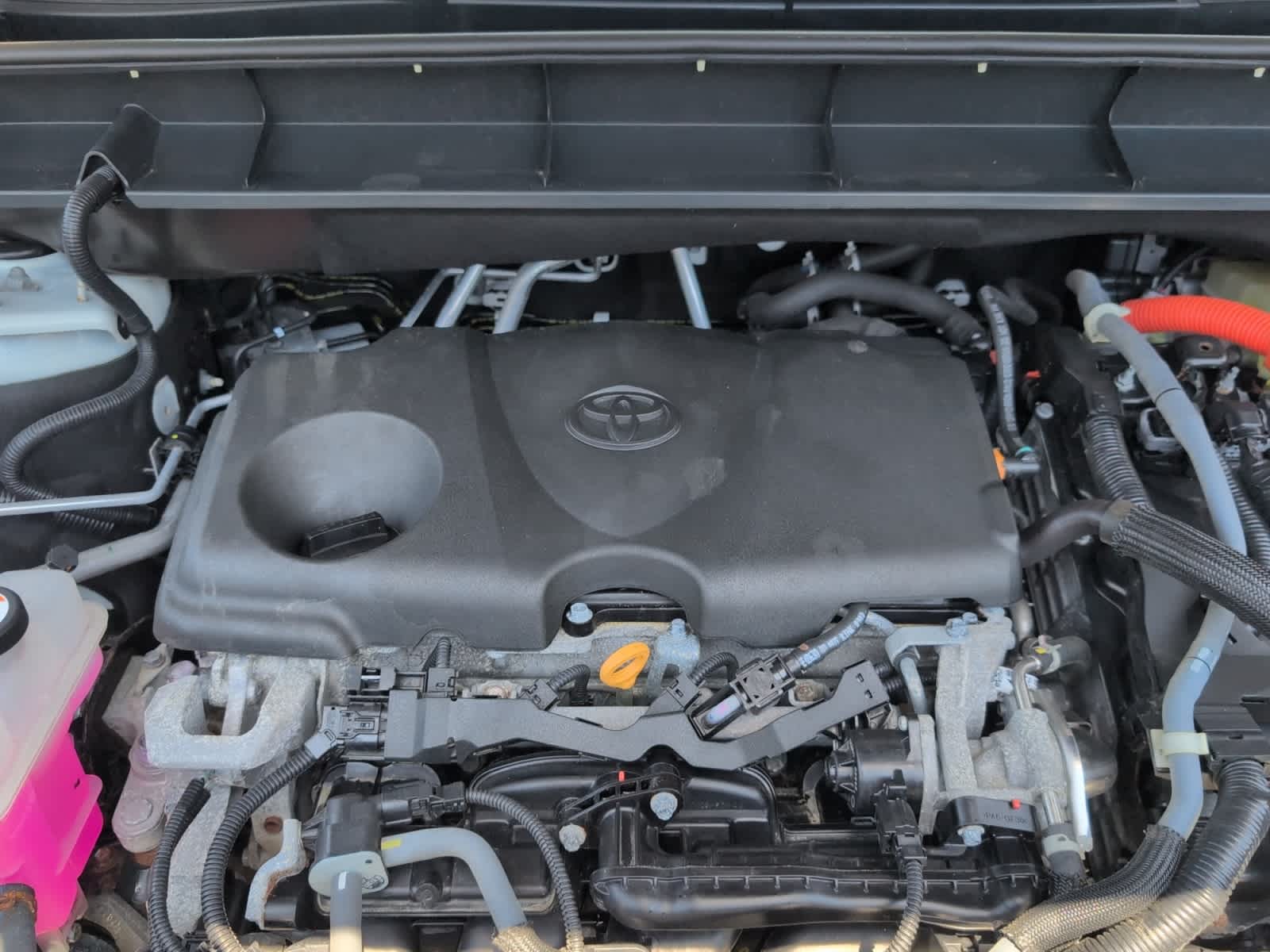 used 2020 Toyota Highlander Hybrid car, priced at $33,998