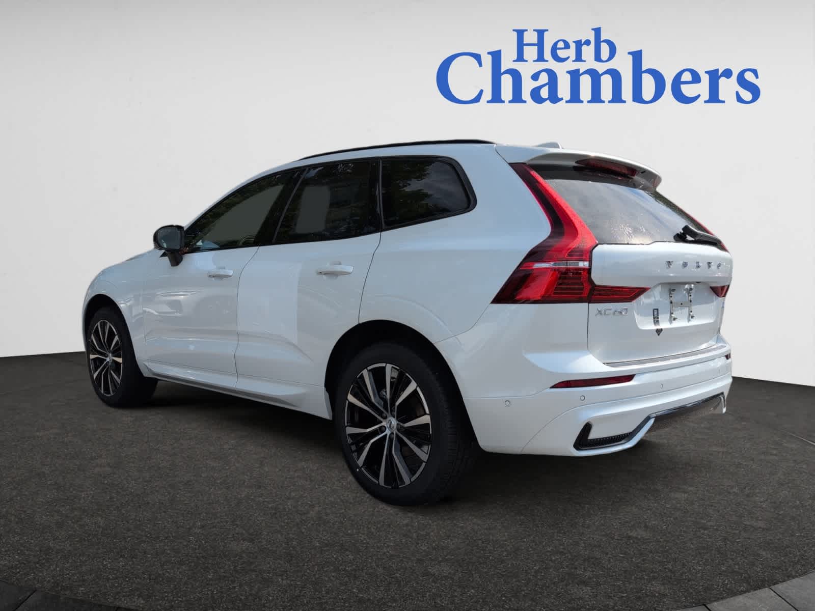 new 2025 Volvo XC60 car, priced at $56,525