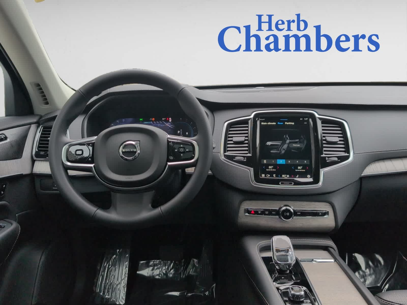 new 2024 Volvo XC90 car, priced at $71,395