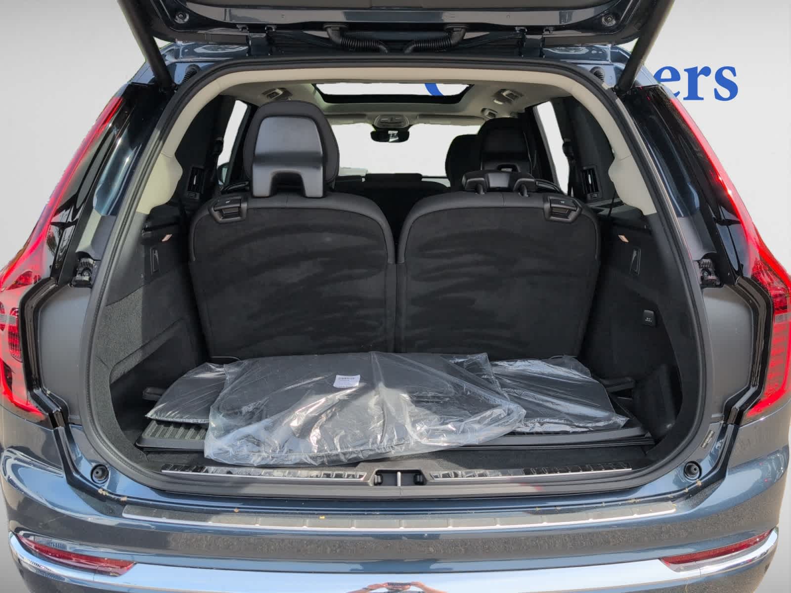 new 2025 Volvo XC90 car, priced at $65,555