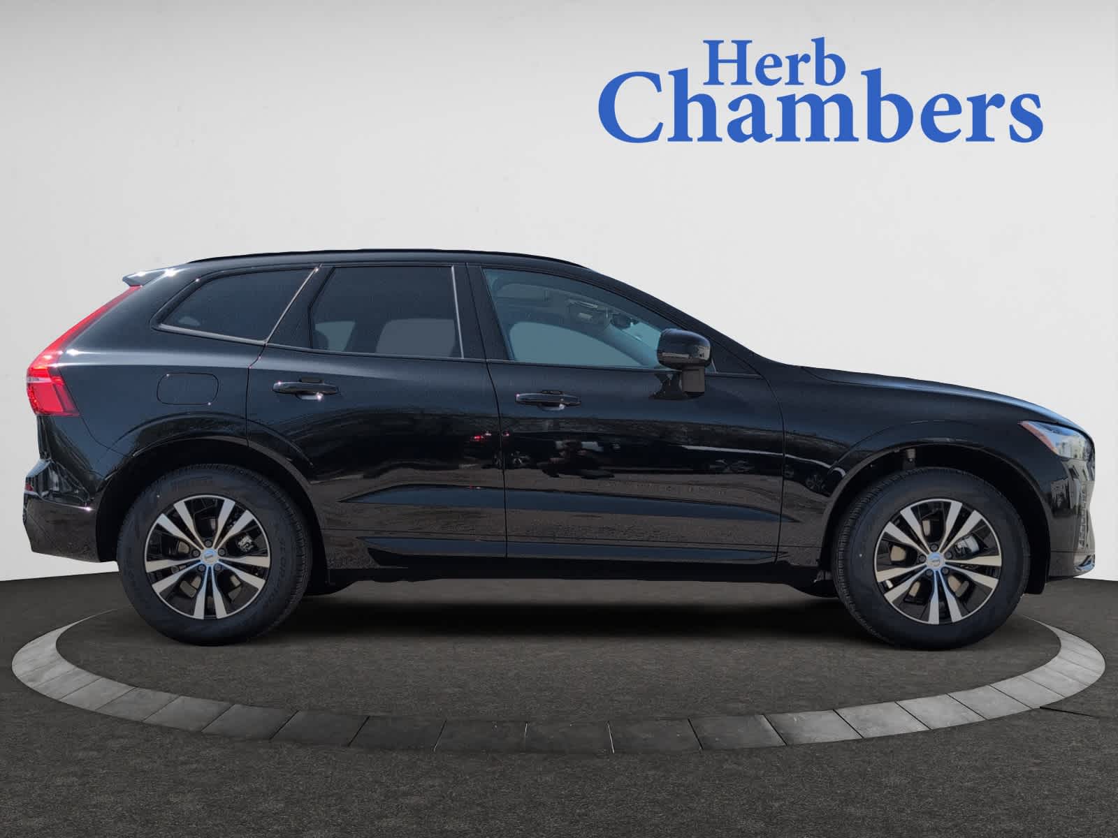 new 2025 Volvo XC60 car, priced at $50,300