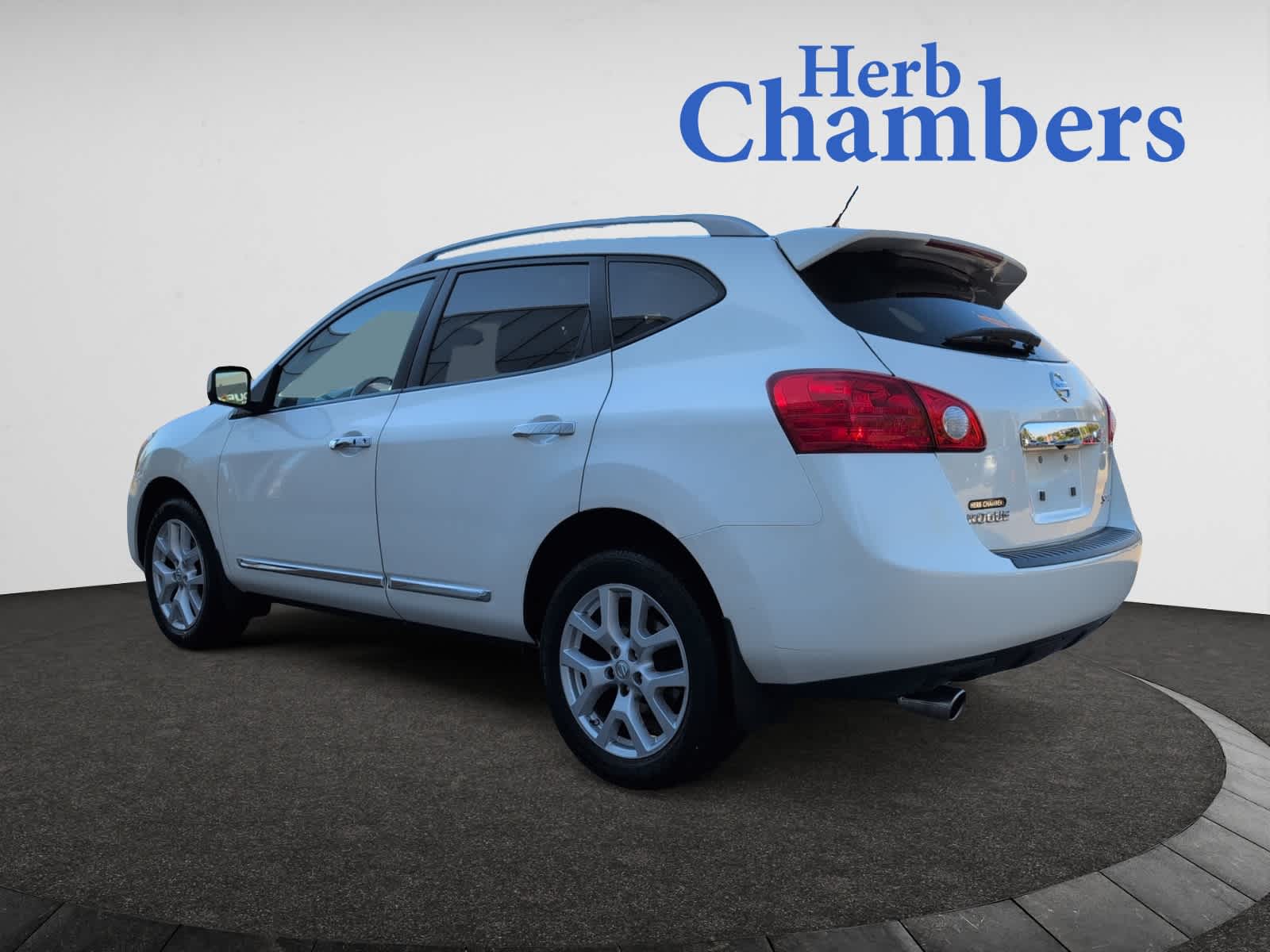 used 2011 Nissan Rogue car, priced at $12,998