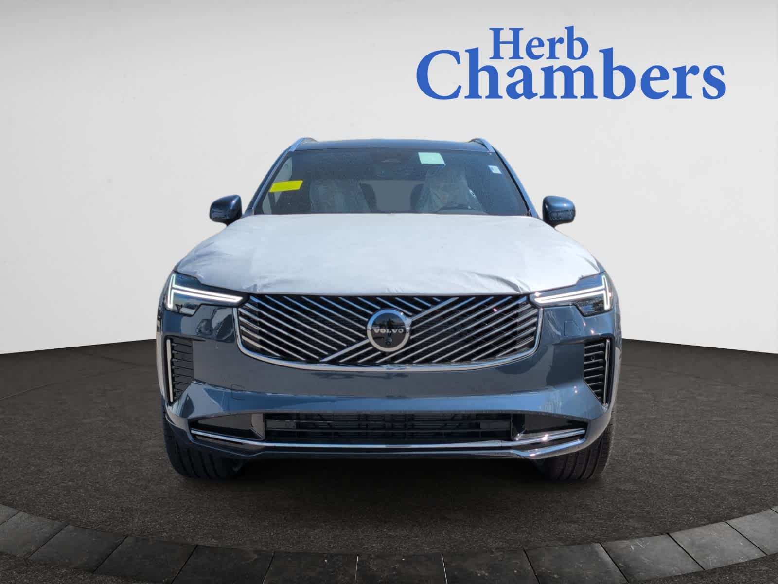 new 2025 Volvo XC90 car, priced at $65,495