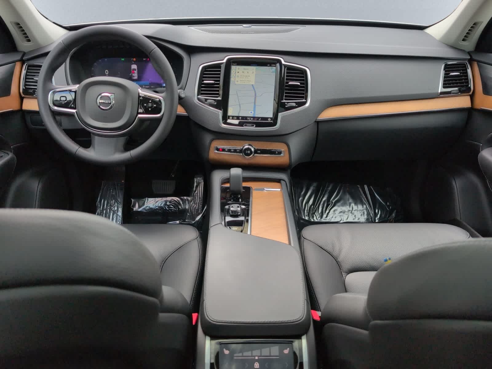 new 2024 Volvo XC90 car, priced at $55,998