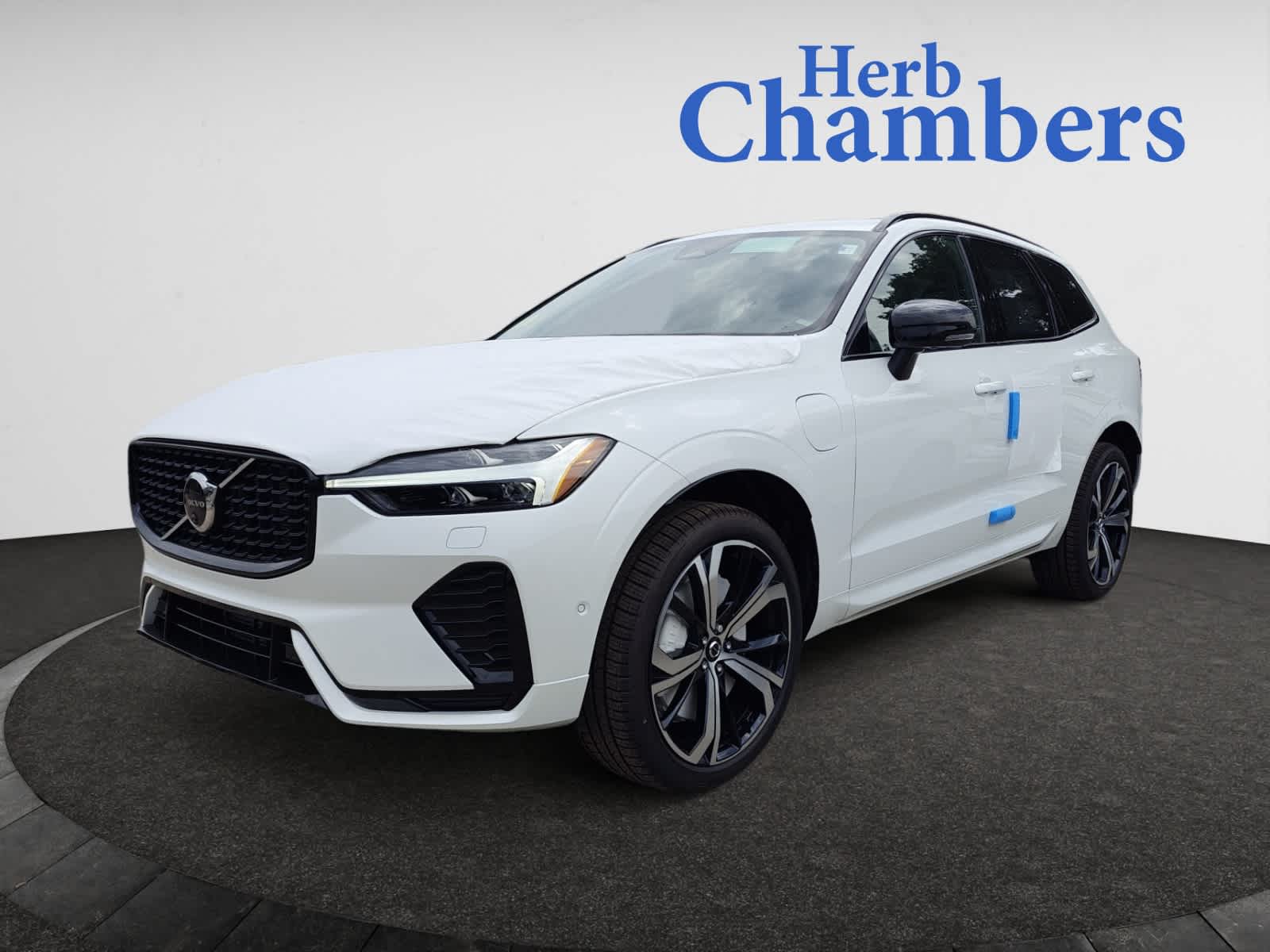 new 2025 Volvo XC60 II car, priced at $71,875