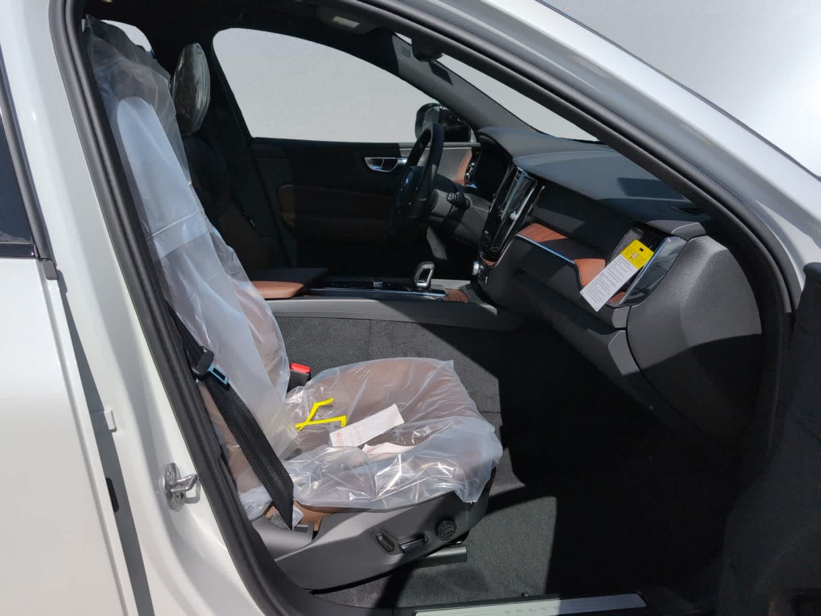 new 2025 Volvo XC60 car, priced at $54,545