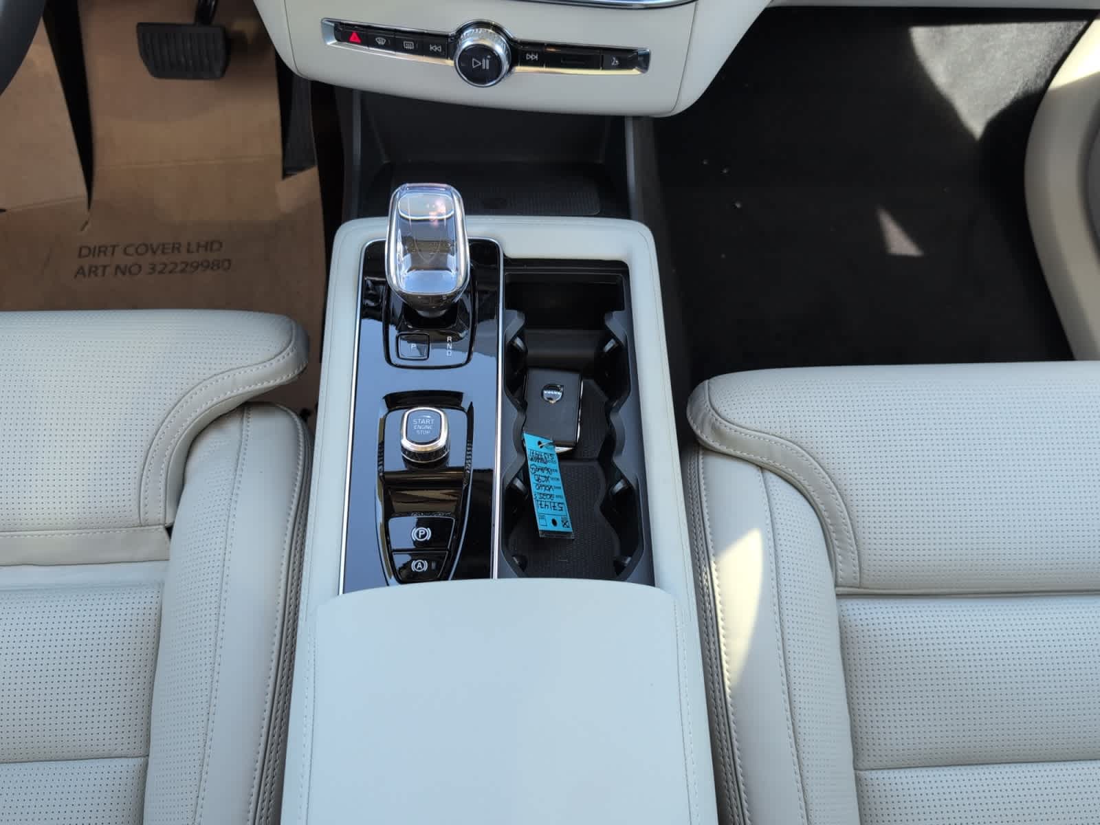 new 2025 Volvo XC90 car, priced at $79,845