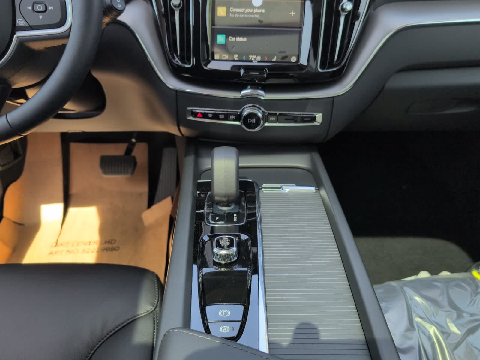 new 2025 Volvo XC60 car, priced at $50,300