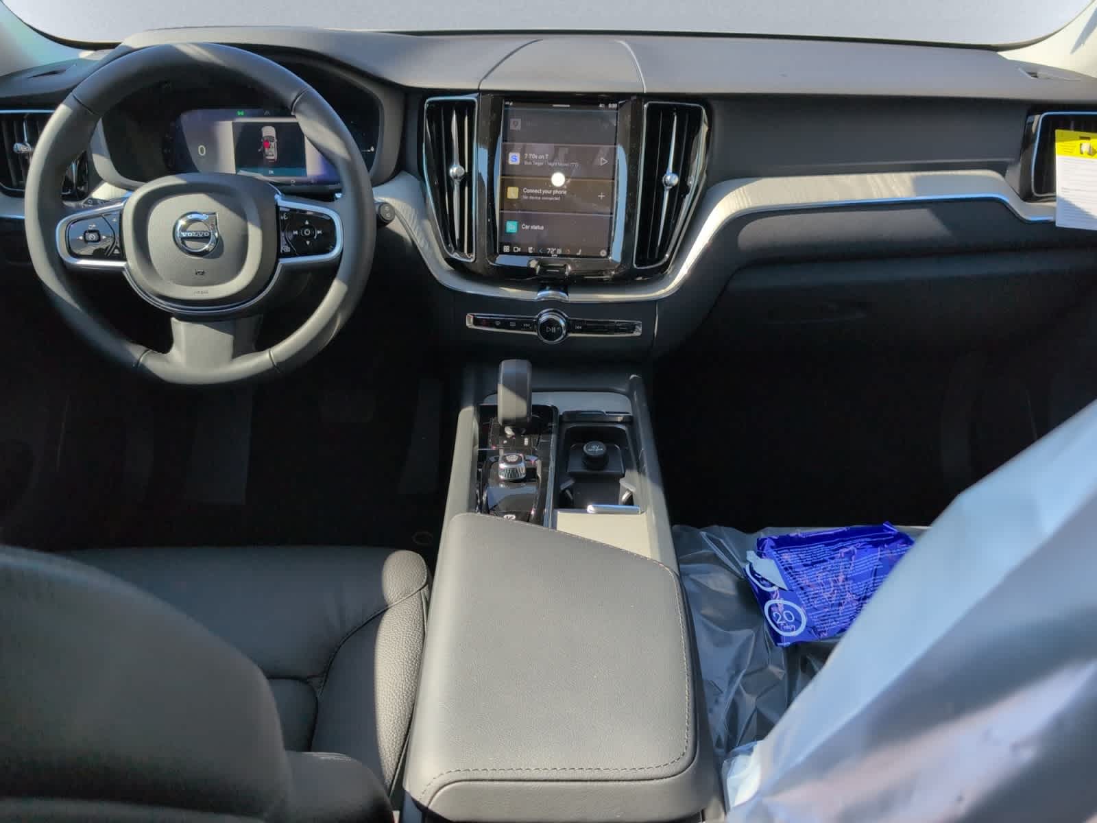 new 2025 Volvo XC60 plug-in hybrid car, priced at $65,455