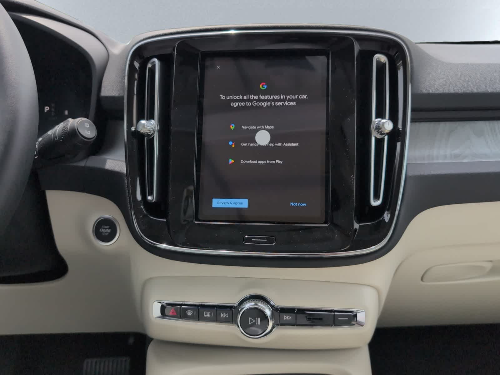 new 2025 Volvo XC40 car, priced at $49,810