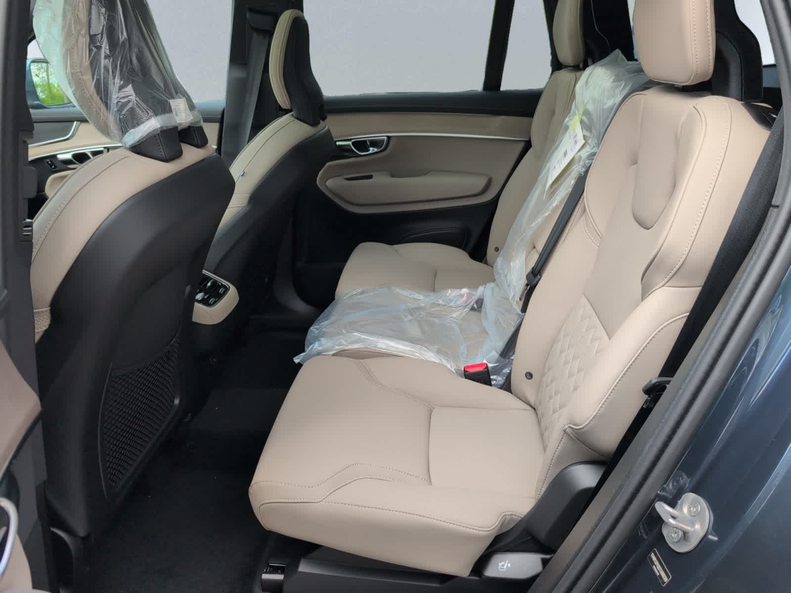 new 2025 Volvo XC90 car, priced at $59,745