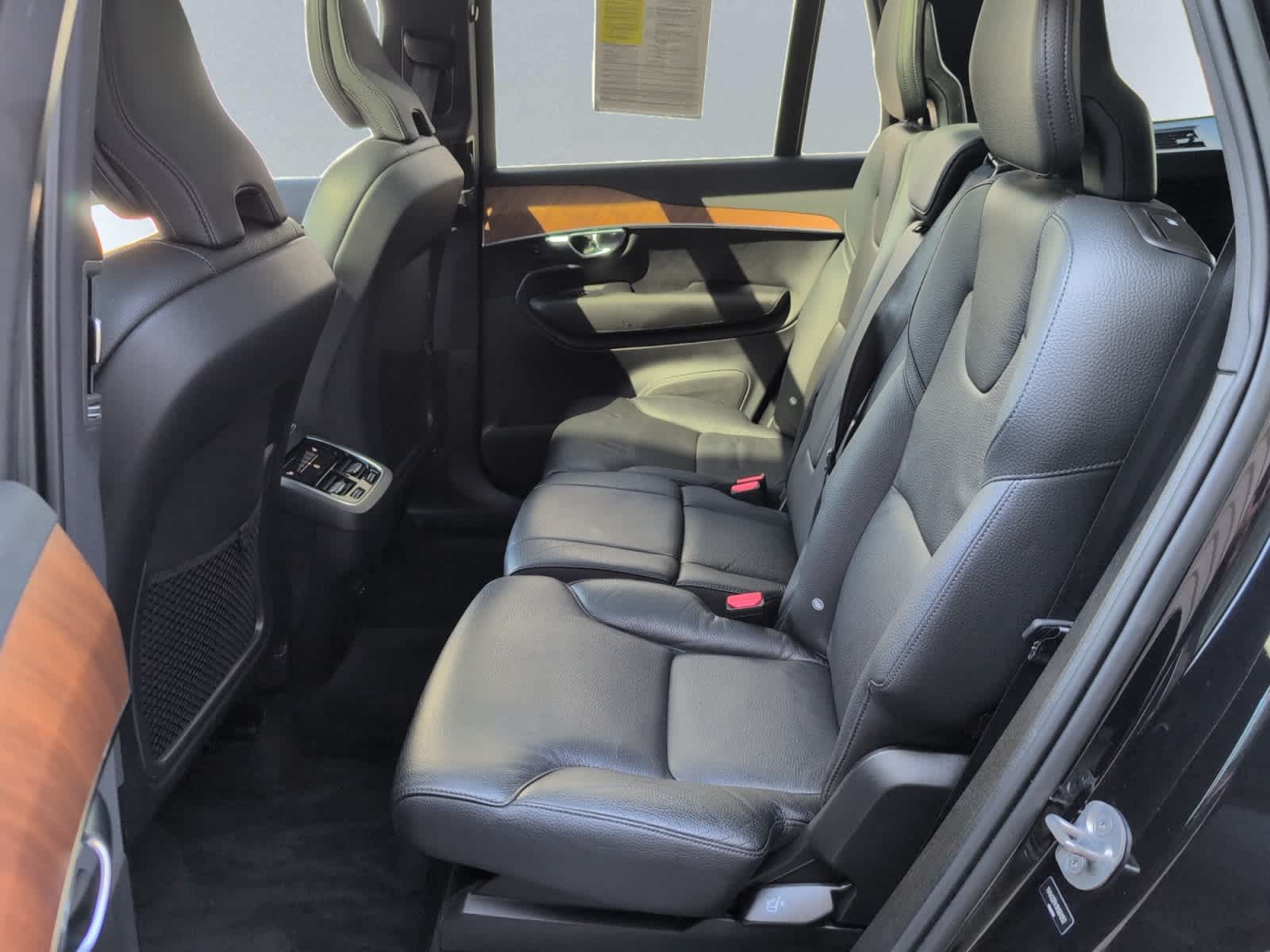 used 2022 Volvo XC90 car, priced at $42,998