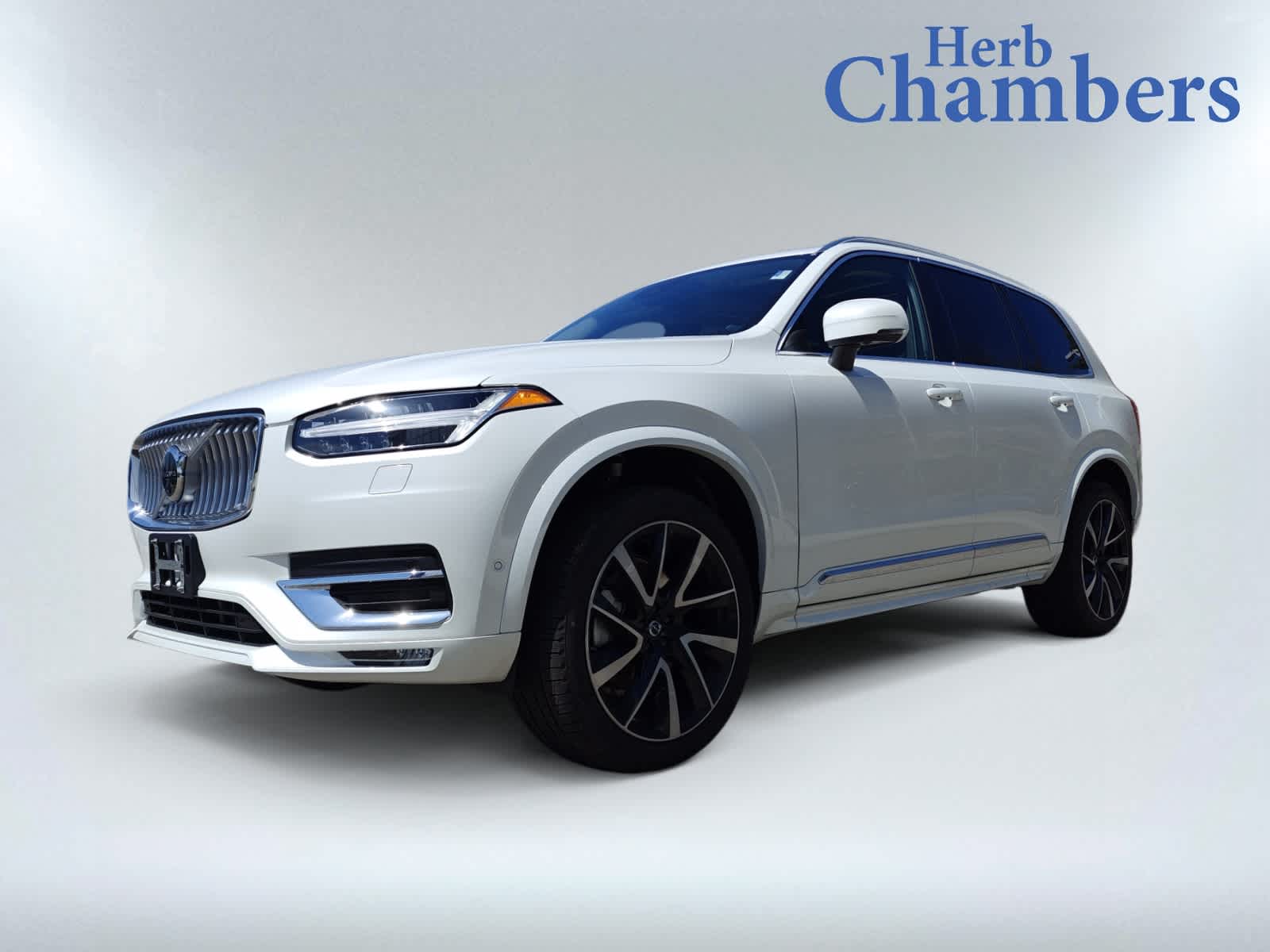 new 2024 Volvo XC90 car, priced at $68,255