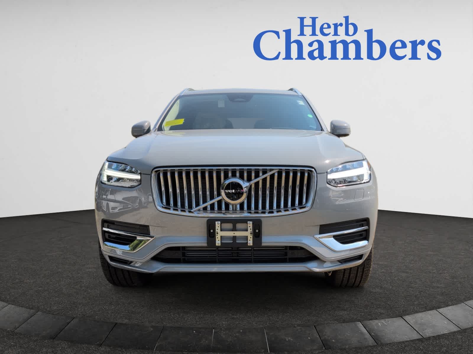 new 2025 Volvo XC90 plug-in hybrid car, priced at $85,855