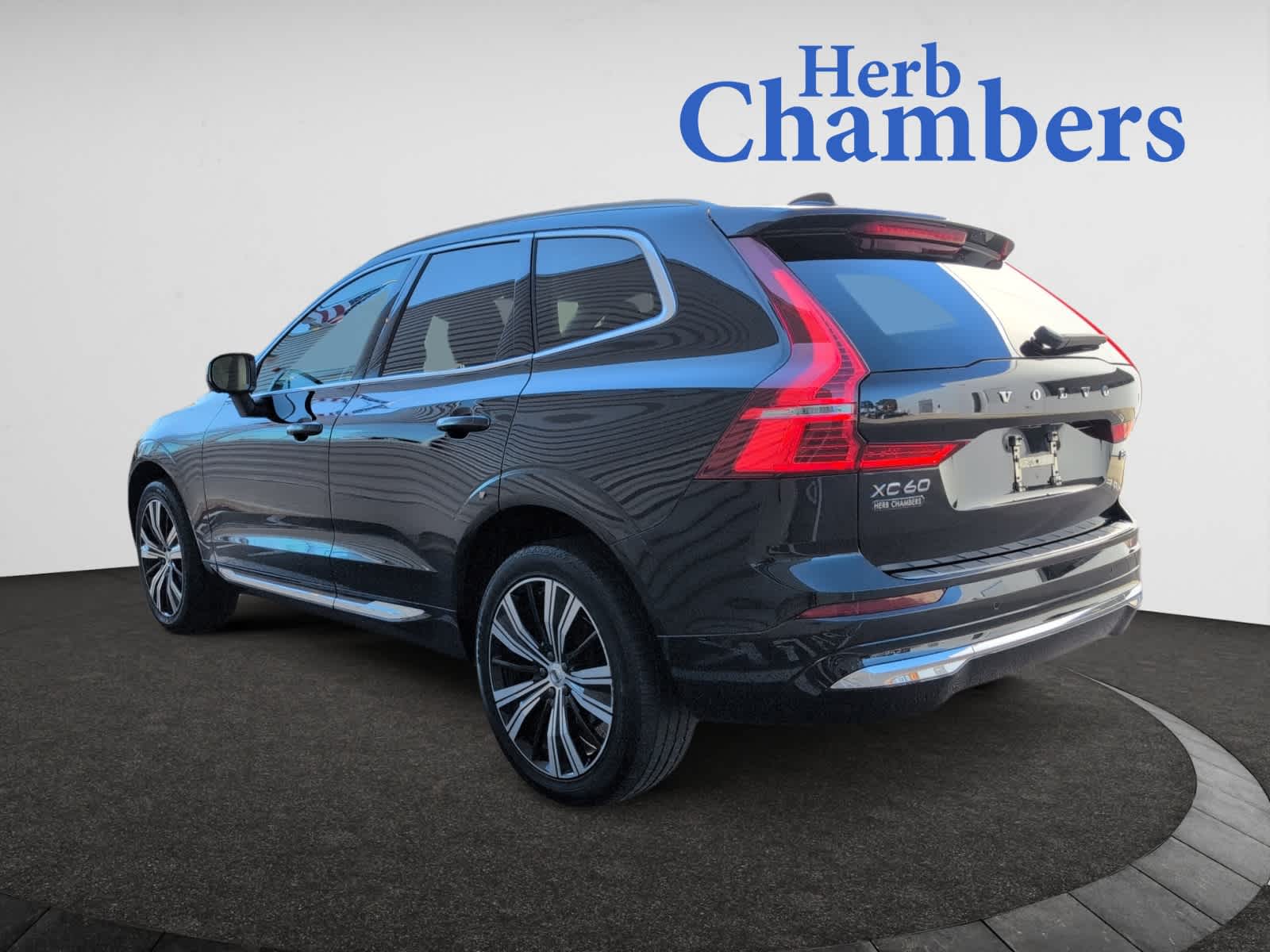 used 2022 Volvo XC60 car, priced at $35,498