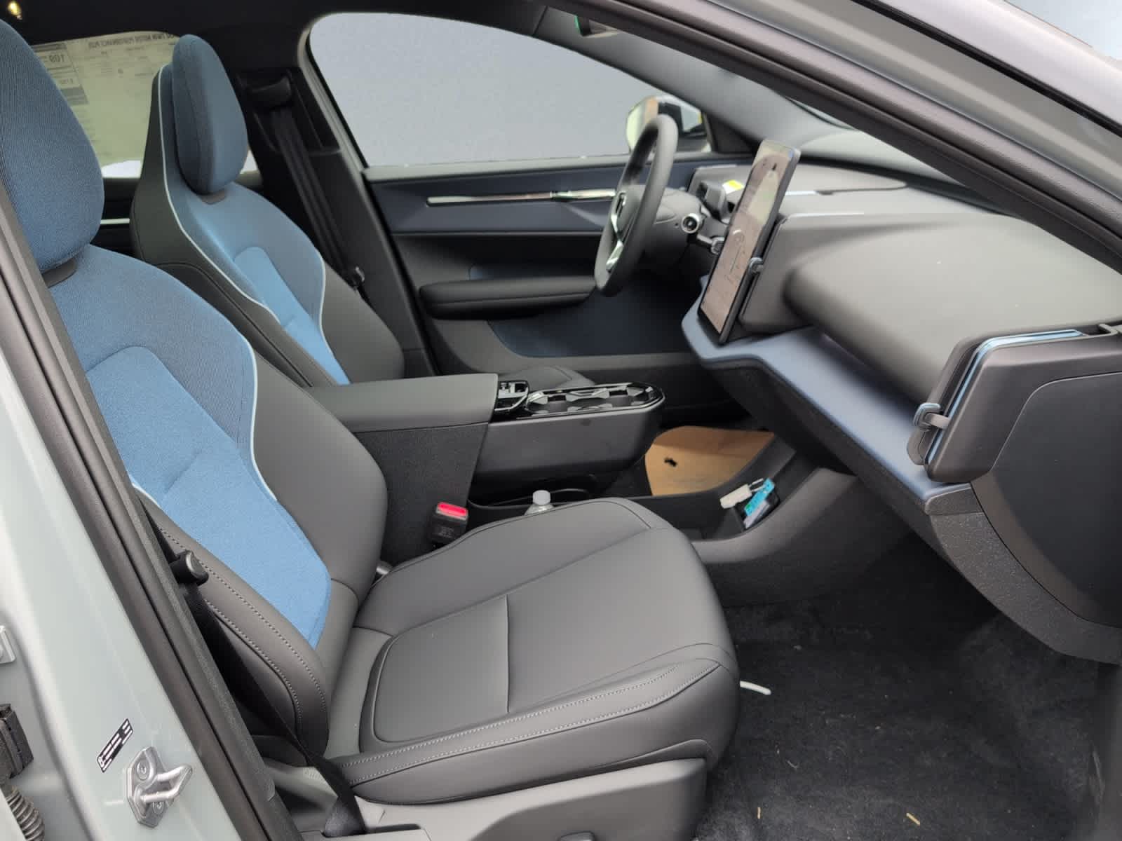 new 2025 Volvo EX30 car, priced at $47,625