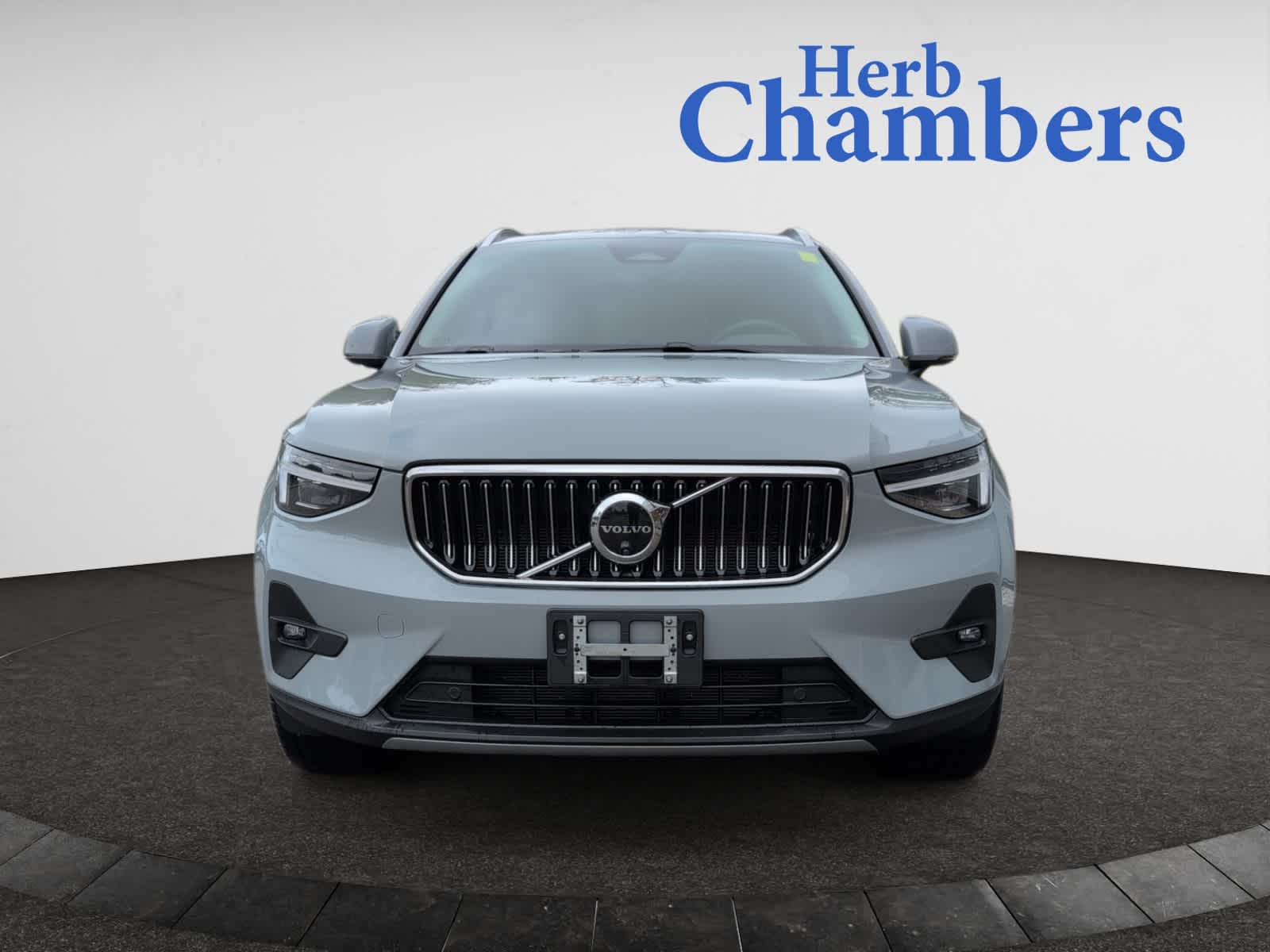 new 2024 Volvo XC40 car, priced at $51,130