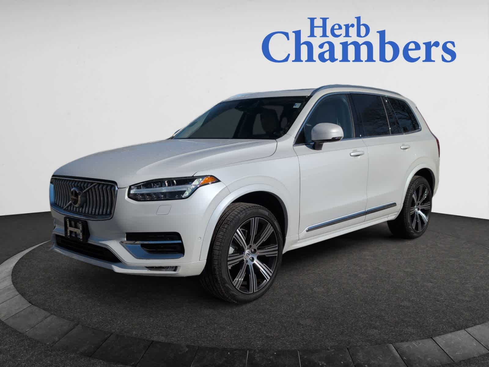 new 2025 Volvo XC90 car, priced at $68,065