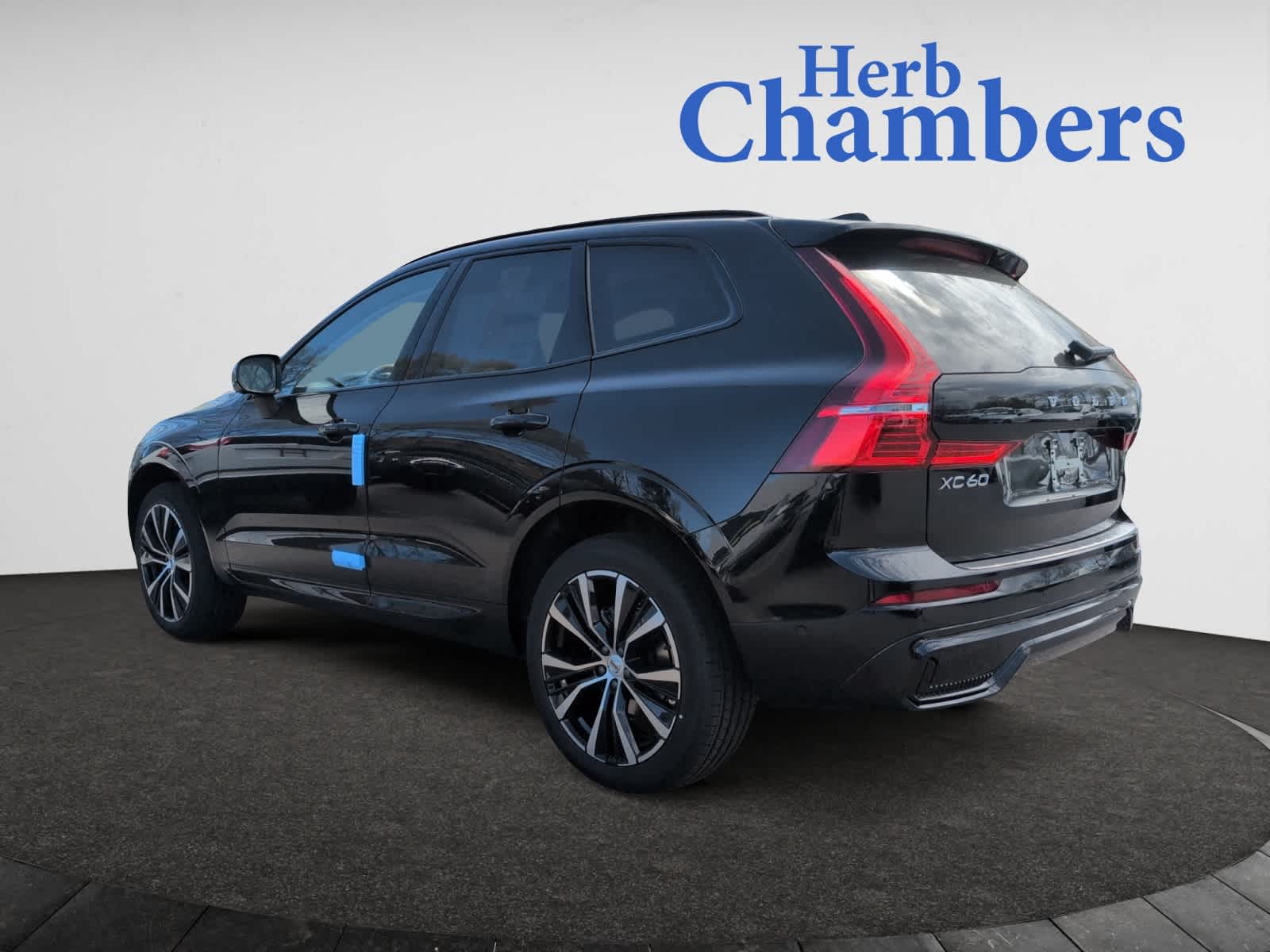new 2025 Volvo XC60 car, priced at $55,360