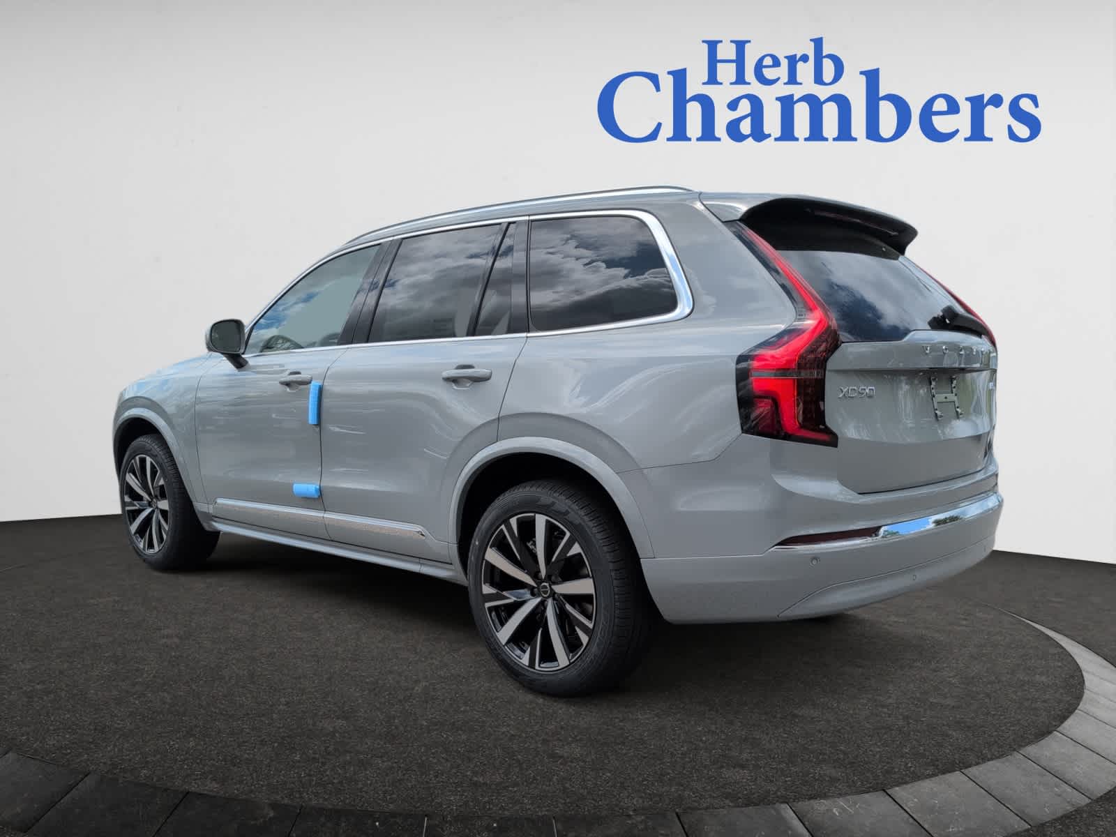 new 2025 Volvo XC90 car, priced at $59,745