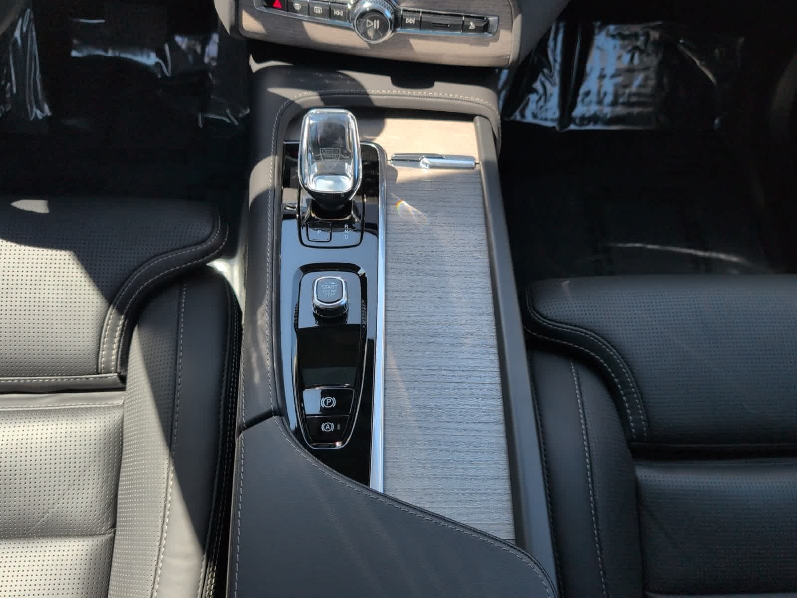 new 2024 Volvo XC90 car, priced at $79,015