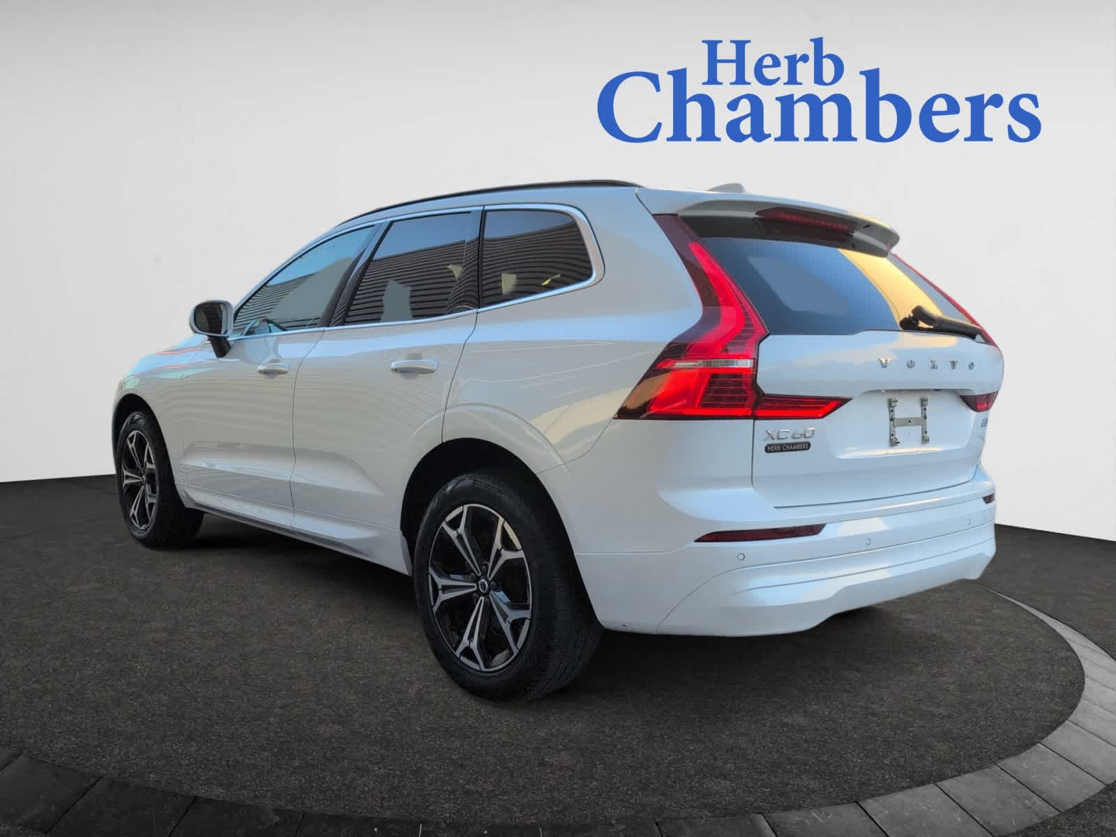 used 2022 Volvo XC60 car, priced at $33,998