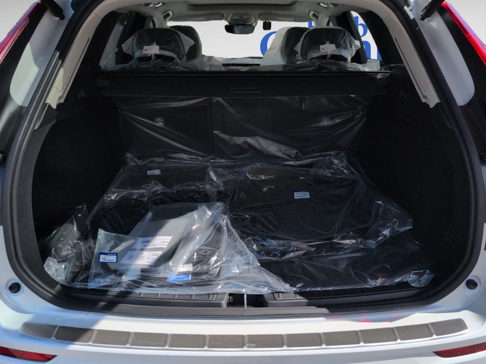 new 2025 Volvo XC60 car, priced at $50,300