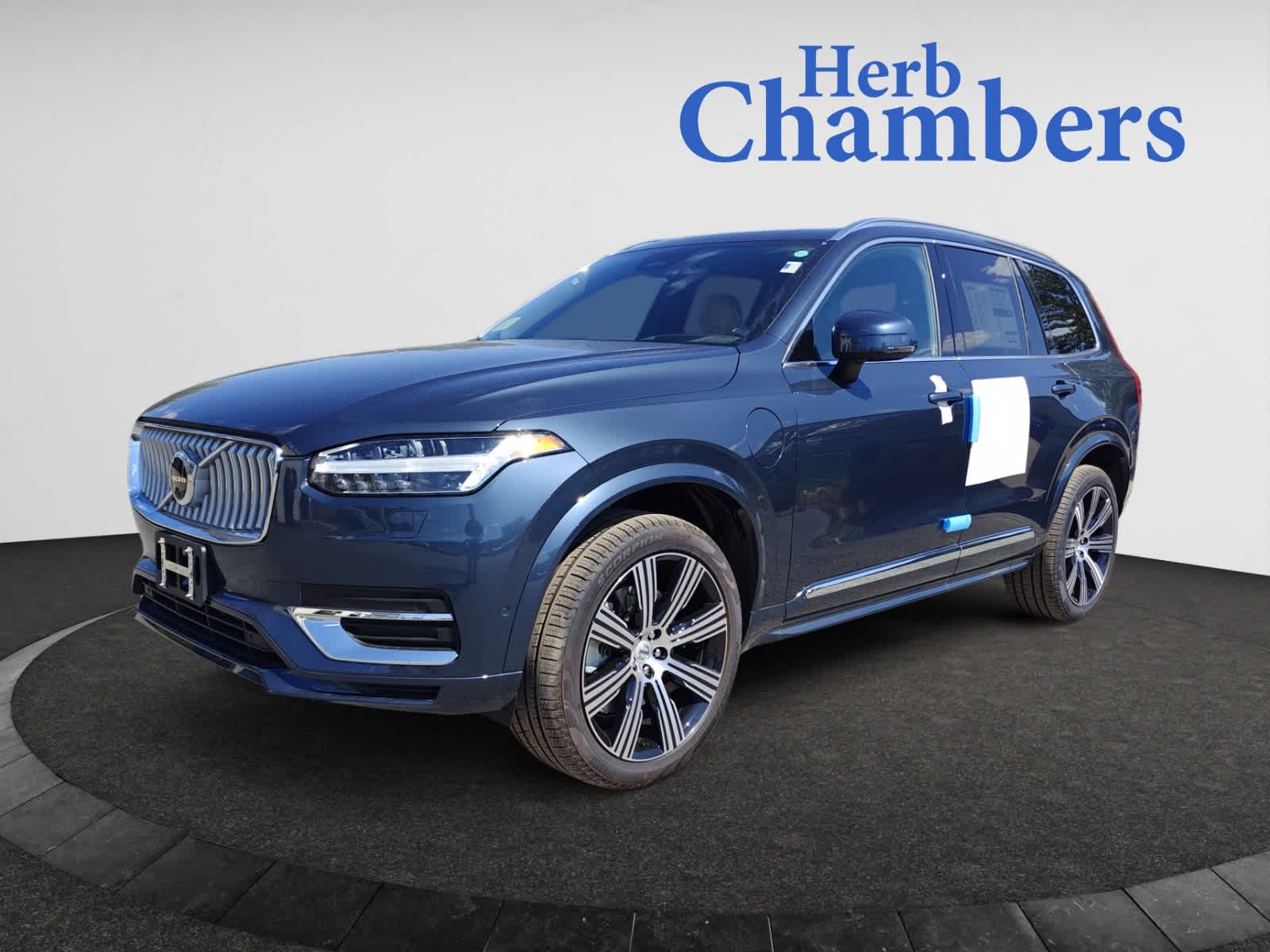 new 2025 Volvo XC90 plug-in hybrid car, priced at $81,765