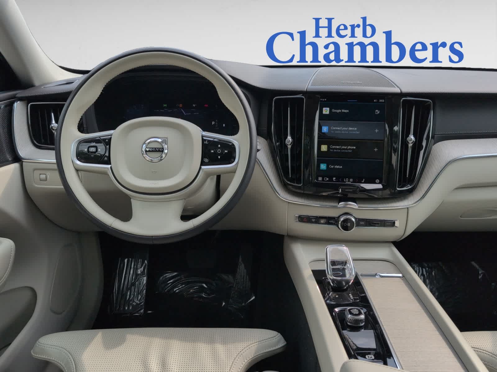 used 2022 Volvo XC60 car, priced at $41,998