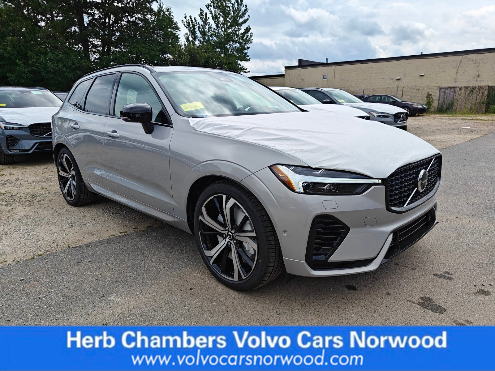 new 2024 Volvo XC60 Recharge Plug-In Hybrid car, priced at $76,940