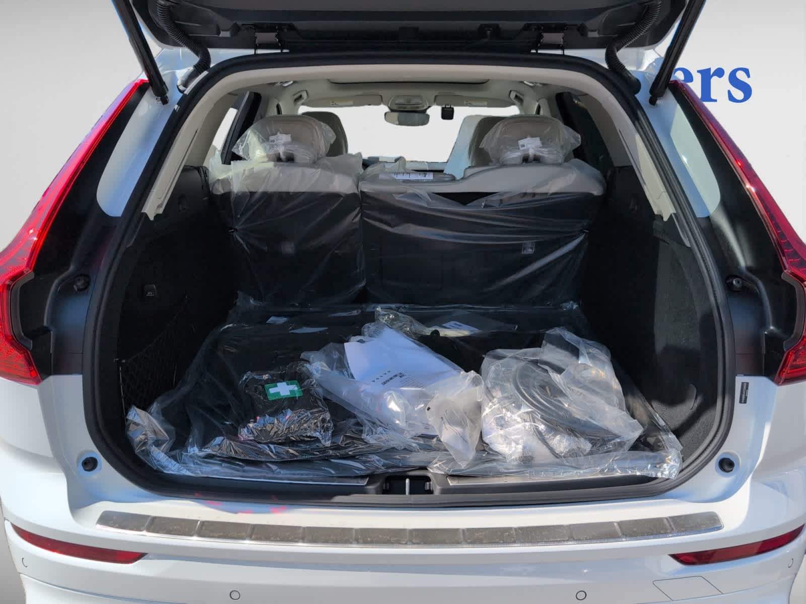 new 2025 Volvo XC60 plug-in hybrid car, priced at $66,260