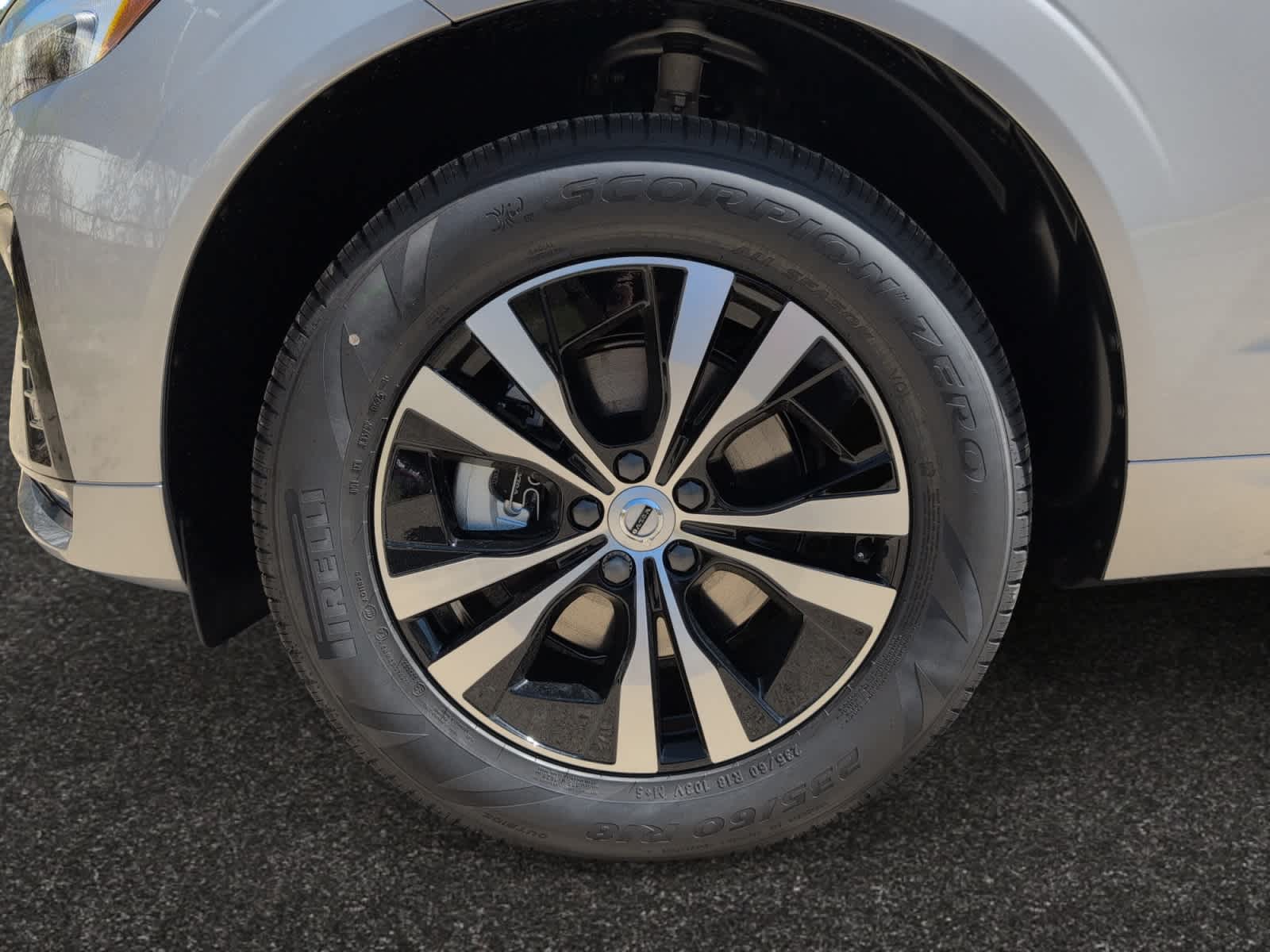 new 2025 Volvo XC60 car, priced at $50,300