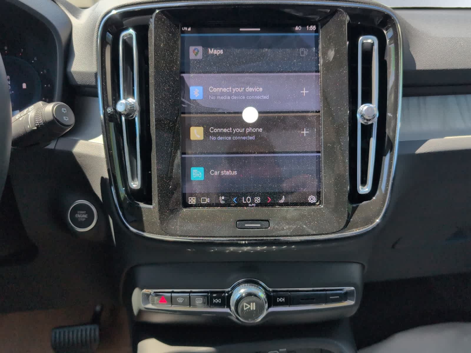new 2025 Volvo XC40 car, priced at $46,035