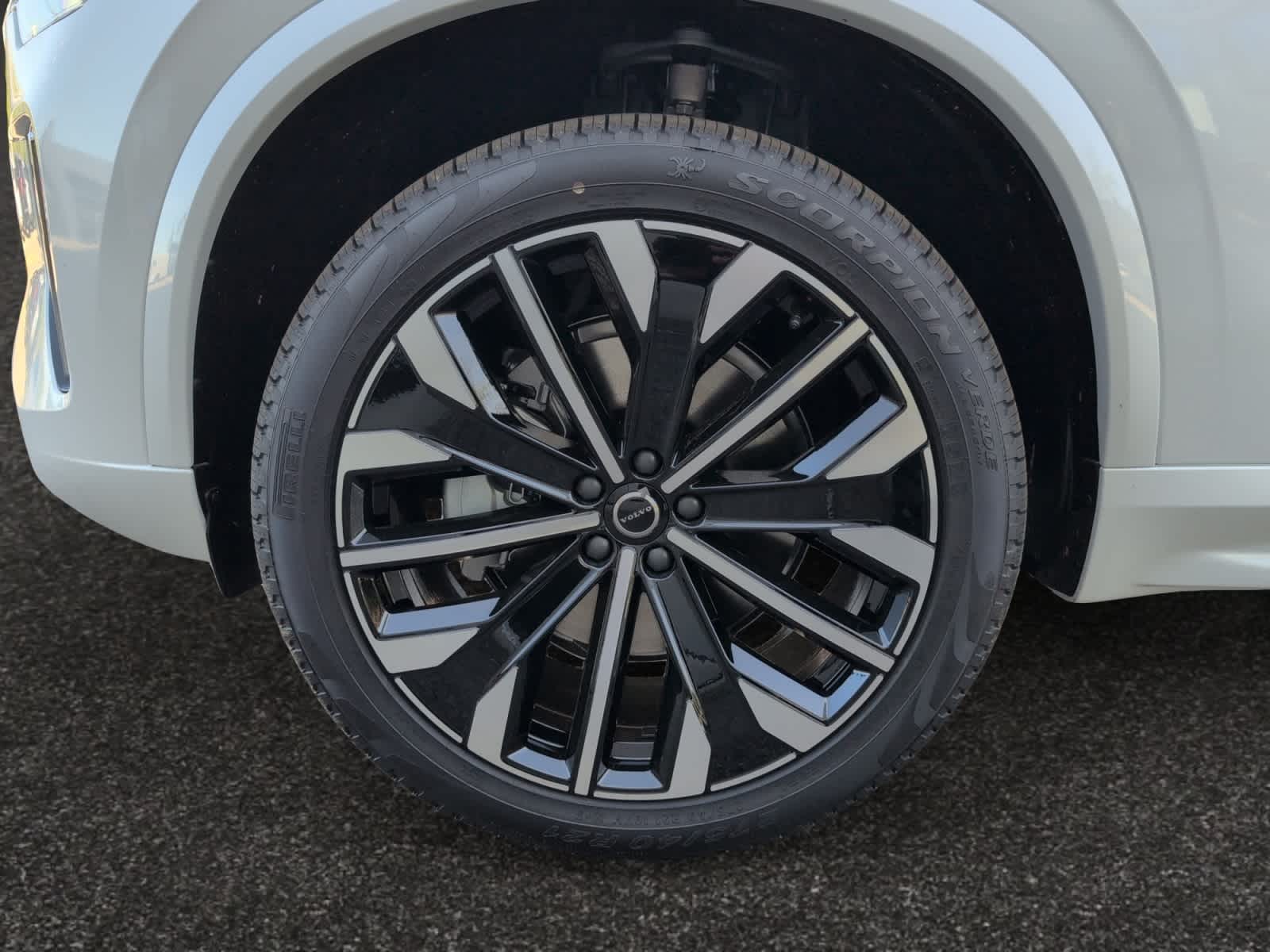 new 2025 Volvo XC90 car, priced at $60,545
