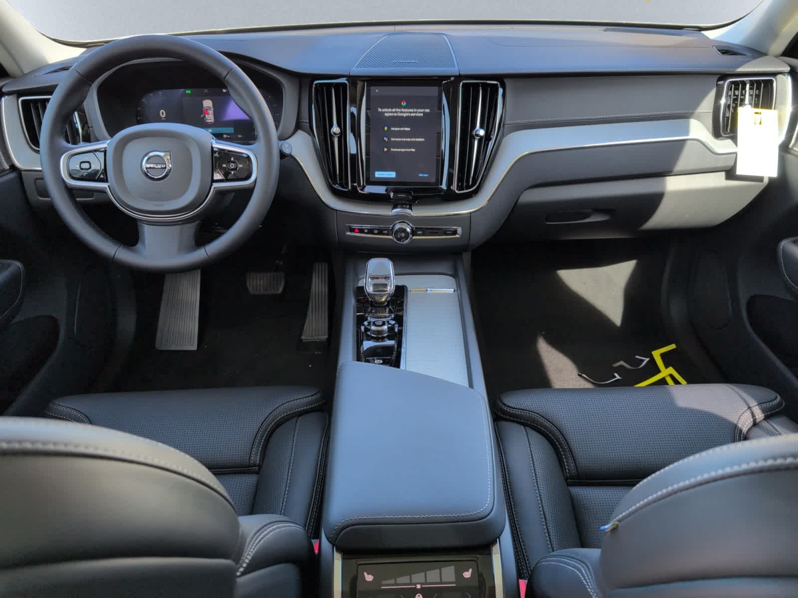 new 2025 Volvo XC60 car, priced at $60,660