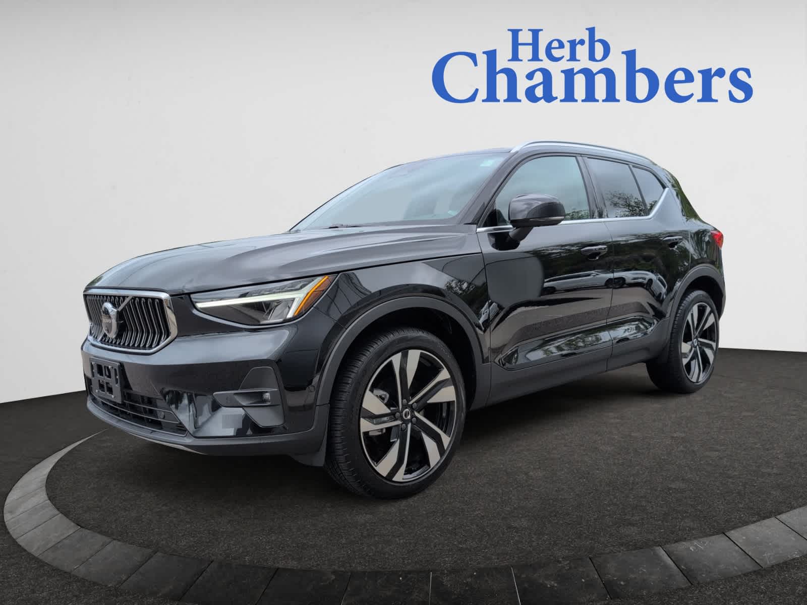 used 2024 Volvo XC40 car, priced at $41,998