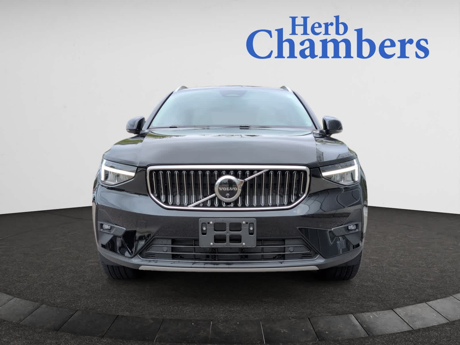 used 2024 Volvo XC40 car, priced at $41,998