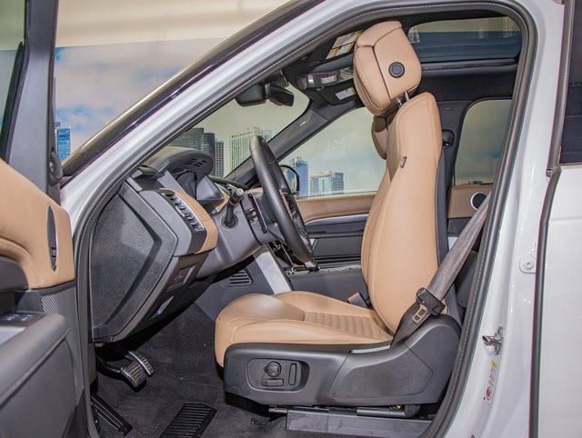 used 2024 Land Rover Discovery car, priced at $64,109