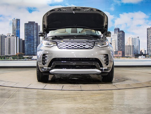 new 2025 Land Rover Discovery car, priced at $87,153