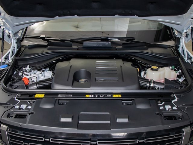 new 2025 Land Rover Range Rover Sport car, priced at $92,480