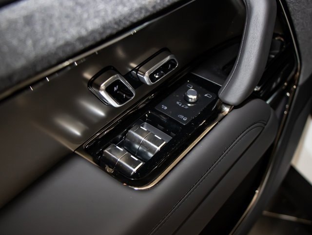 new 2025 Land Rover Range Rover Sport car, priced at $92,480